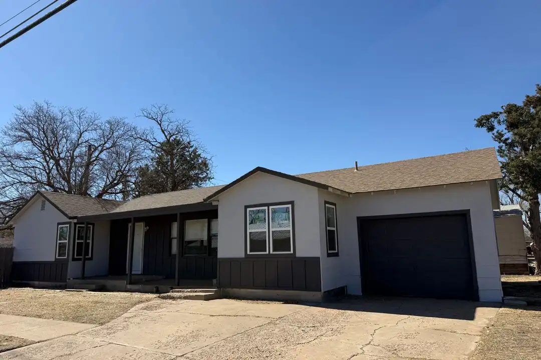 4801 36th St - View 2