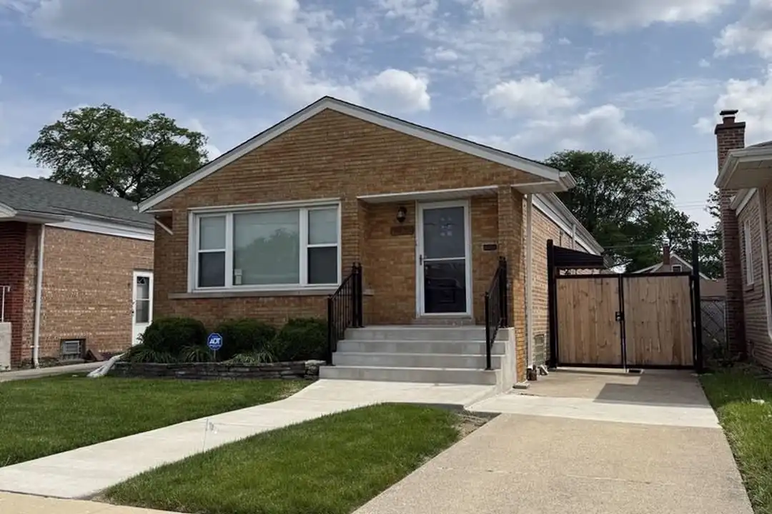 3725 W 80th St – photo 1
