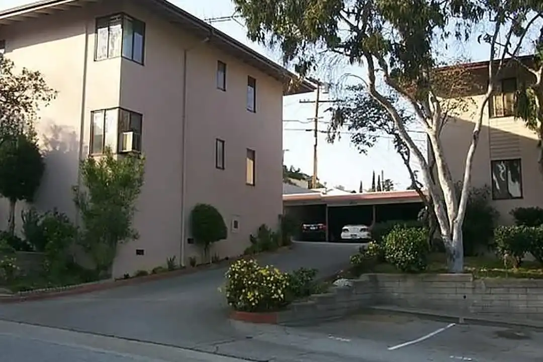Apartment in Los Angeles, Eagle Rock - View 2