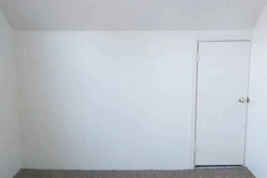 Apartment in Longview - More
