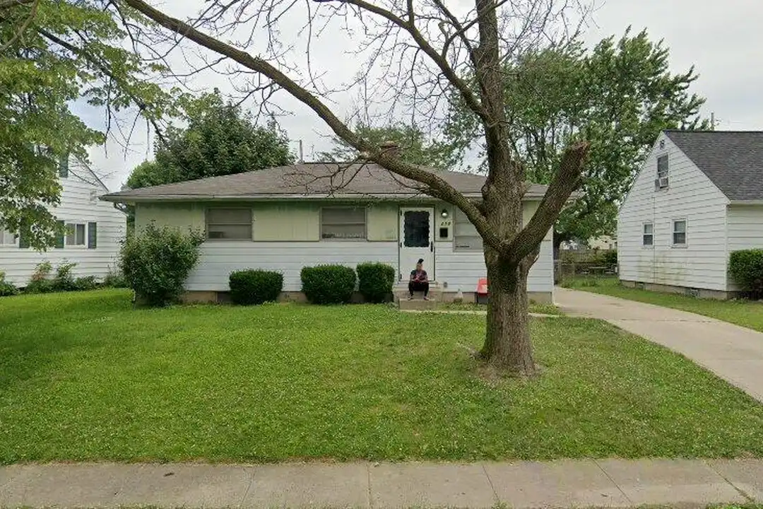 618 Roth Ave – photo 1