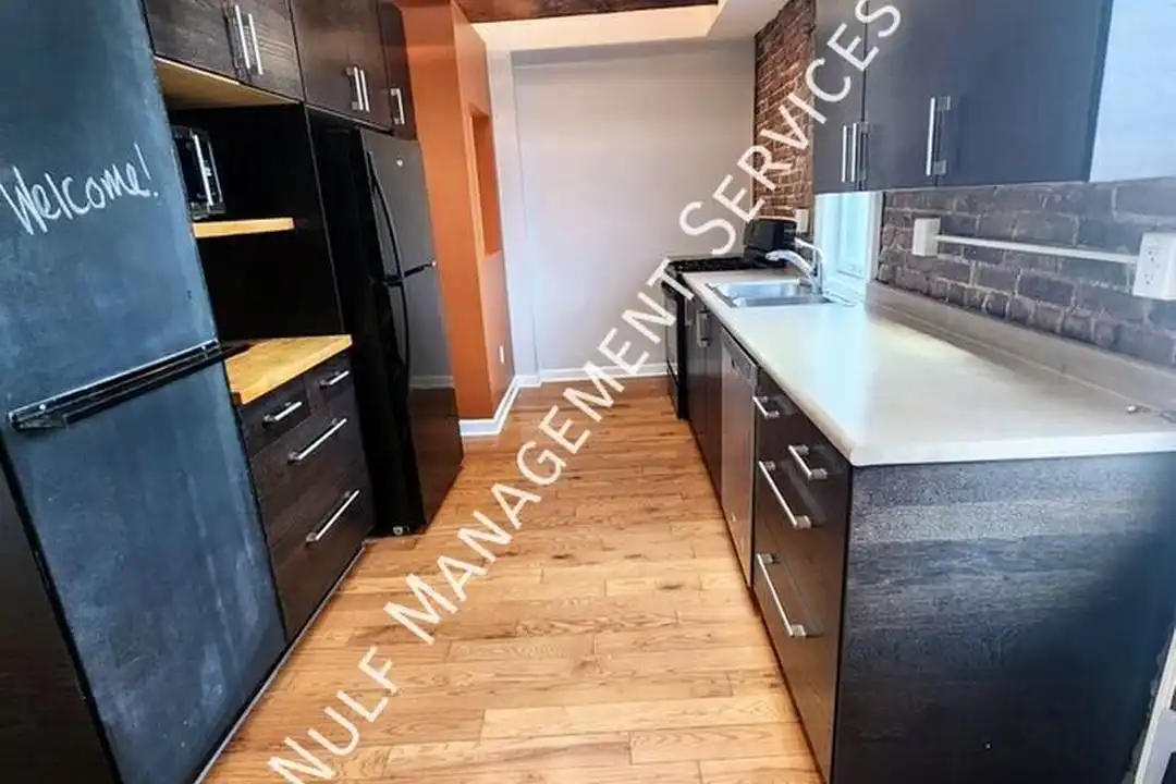 4213 Butler St – photo 1
