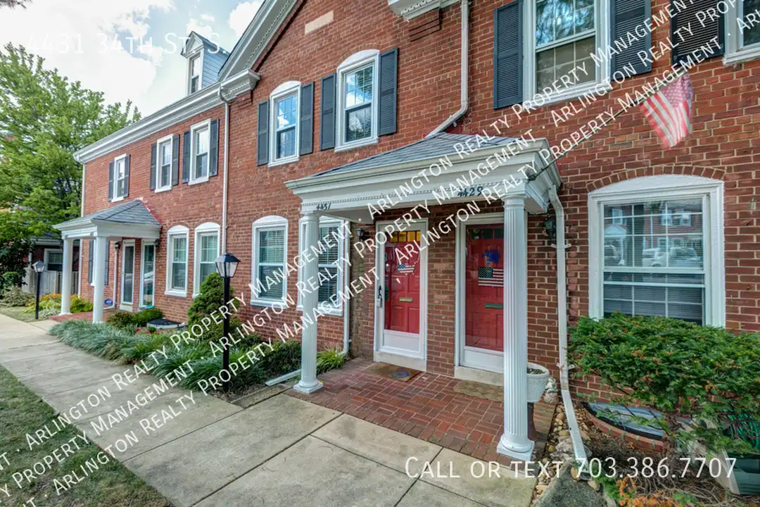 4431 34th St S - View 2