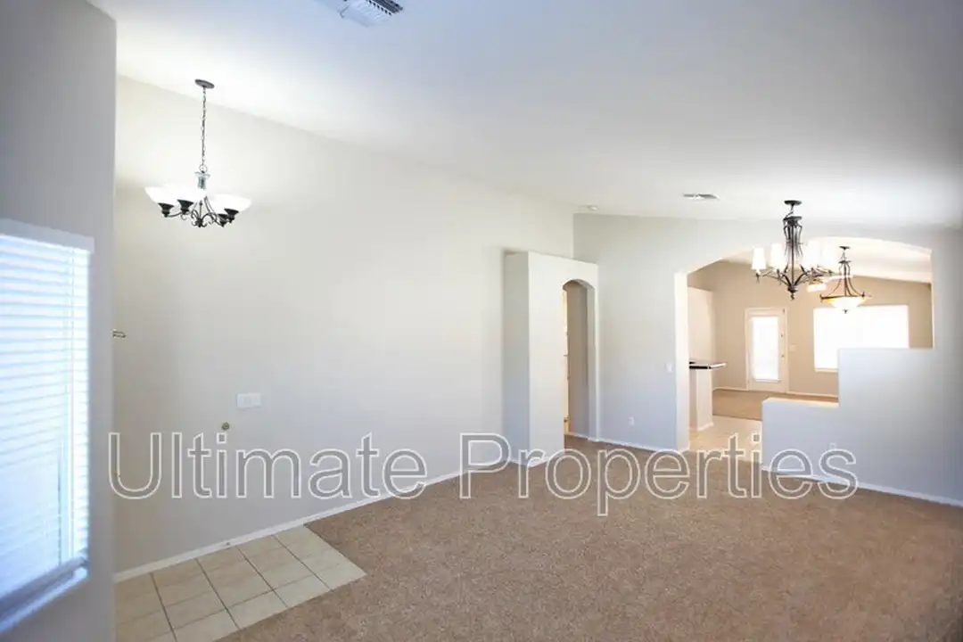 7725 W Foothill Dr - View 2