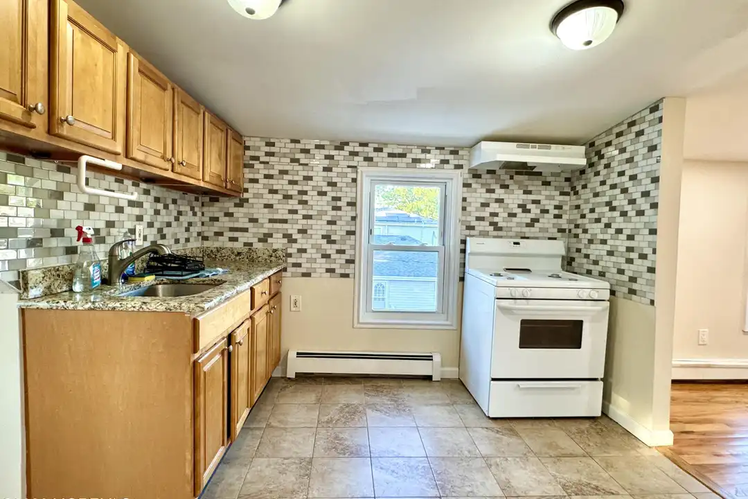 196 Milton Ave unit Apt 2 - View 6