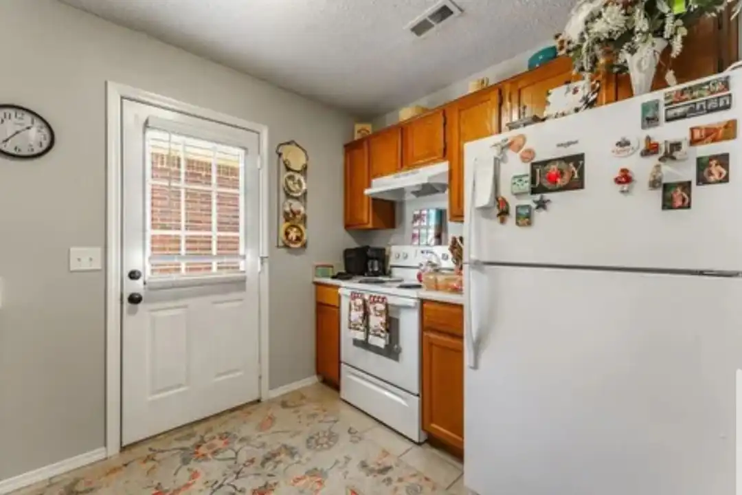3304 SW Landau Ct unit Apartment 1 - View 4