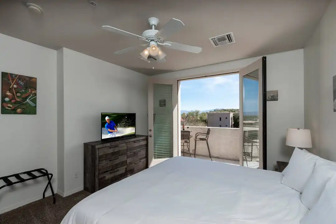 13616 N Hamilton Dr unit 102 - View 6