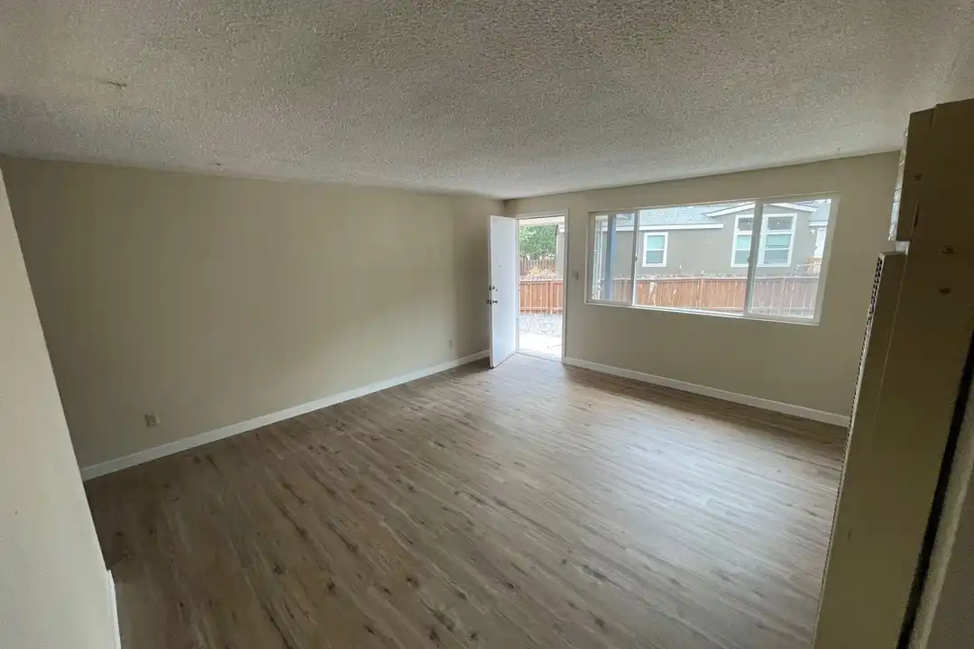 1515 Arthur St unit # 3 - View 5
