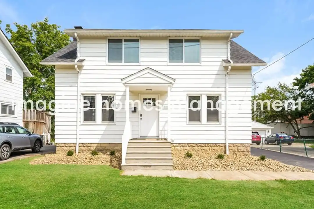 5119 Oakmont Dr – photo 1 of 18
