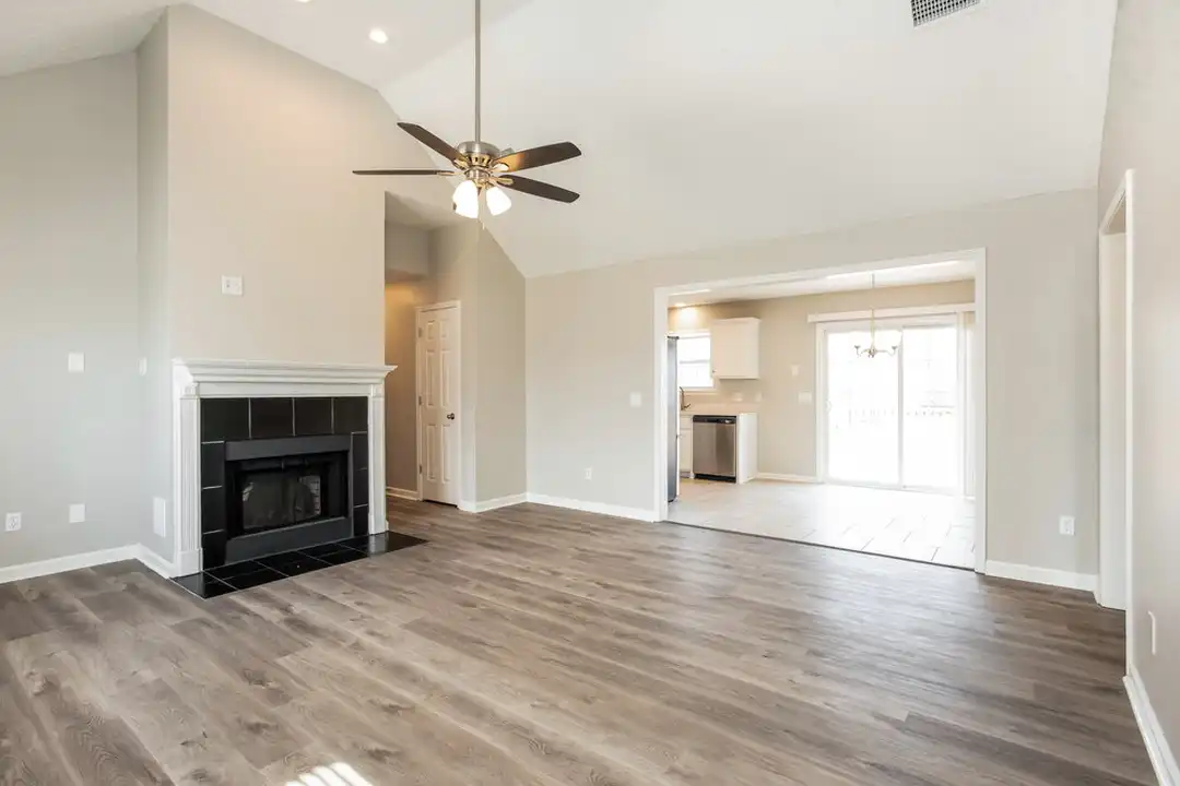 517 Hackney Dr - View 3