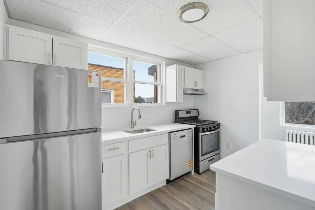 126 W 9th Ave unit 4R – photo 1 of 21