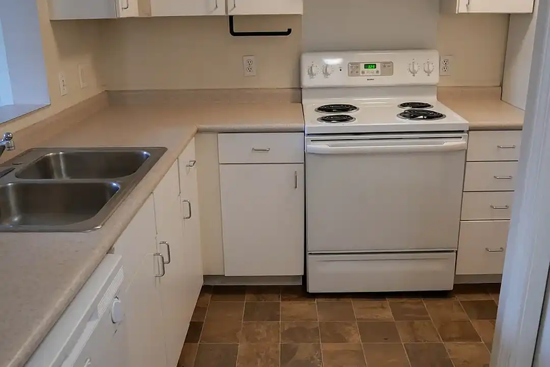 Chippewassee Court I – photo 1 of 2