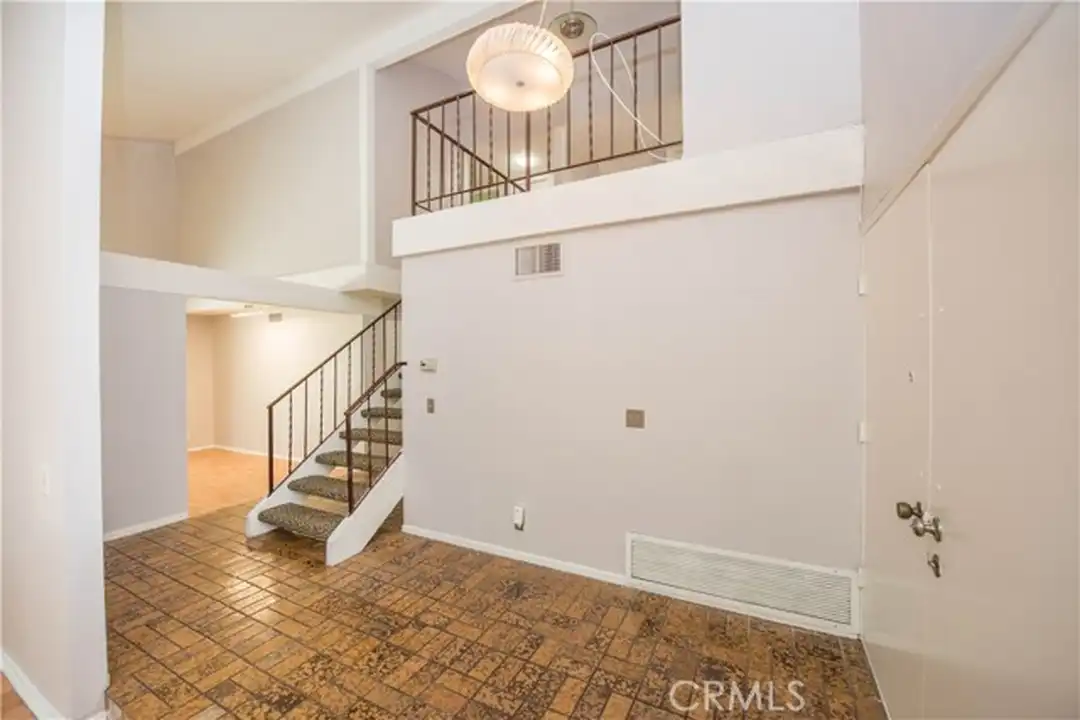 1709 E Beechwood Ave - More
