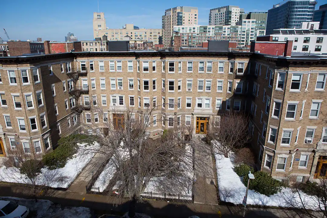 28 Queensberry St unit 11 - More