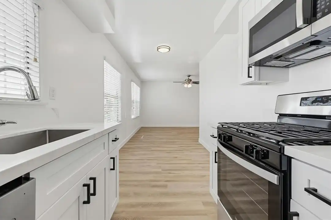 6635 Crenshaw Blvd unit 6629-15 - View 3