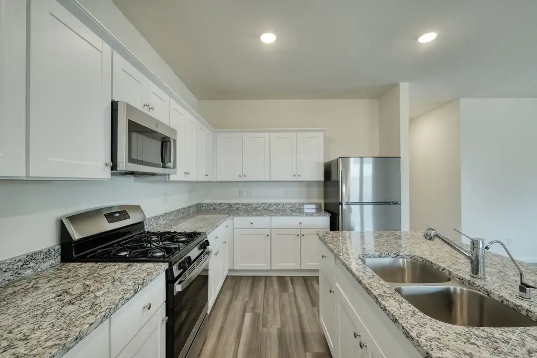 209 Stonebrook Dr - View 3