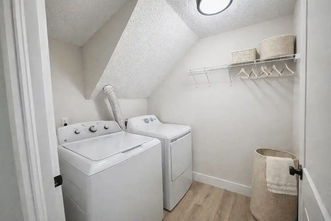 Parkmead Apartments – photo 1