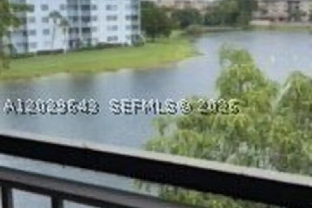 8775 Park Blvd #418 - View 5