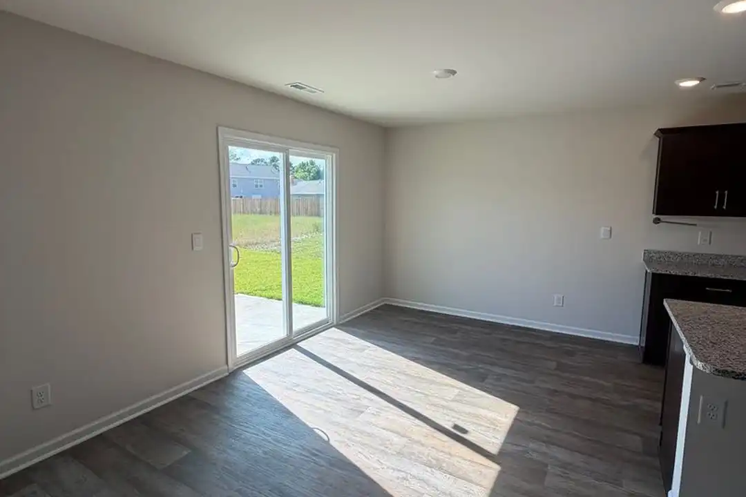 4011 Atlantic Ave - View 5
