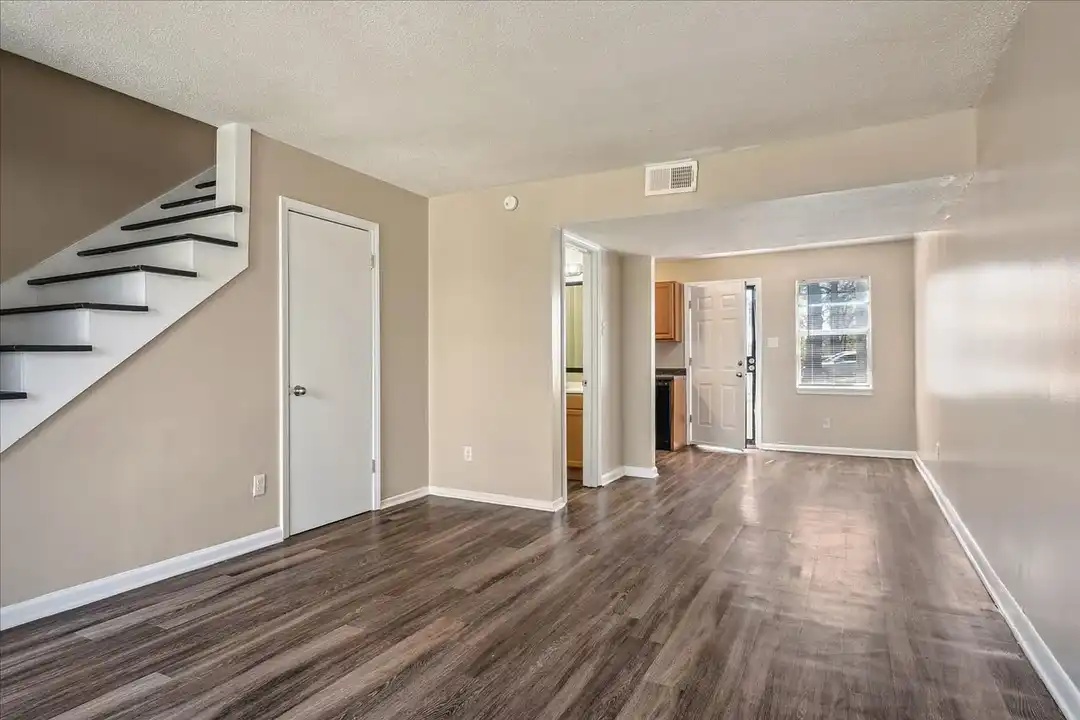 Shelby Pointe Townhomes – pohled 2
