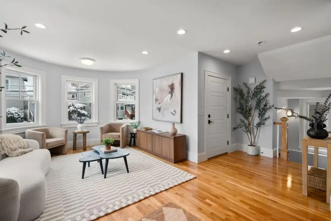 84 Linden St – pohled 5