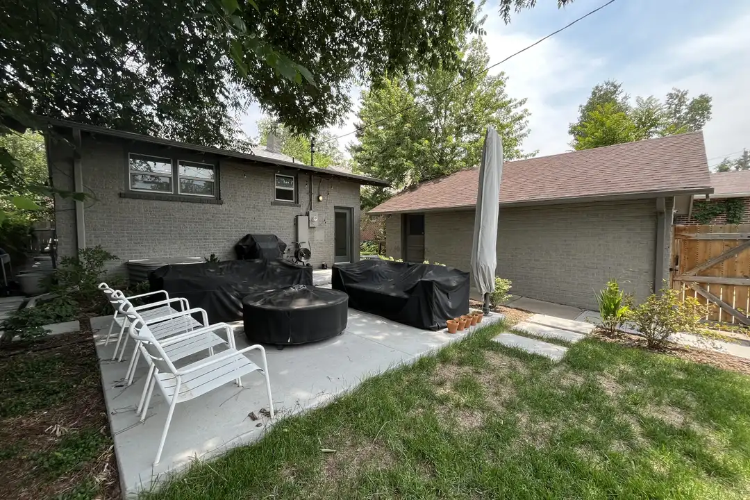2575 Dahlia St - View 4