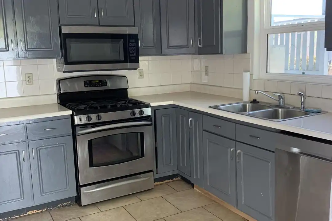 1005 E Water St unit 2 - View 3