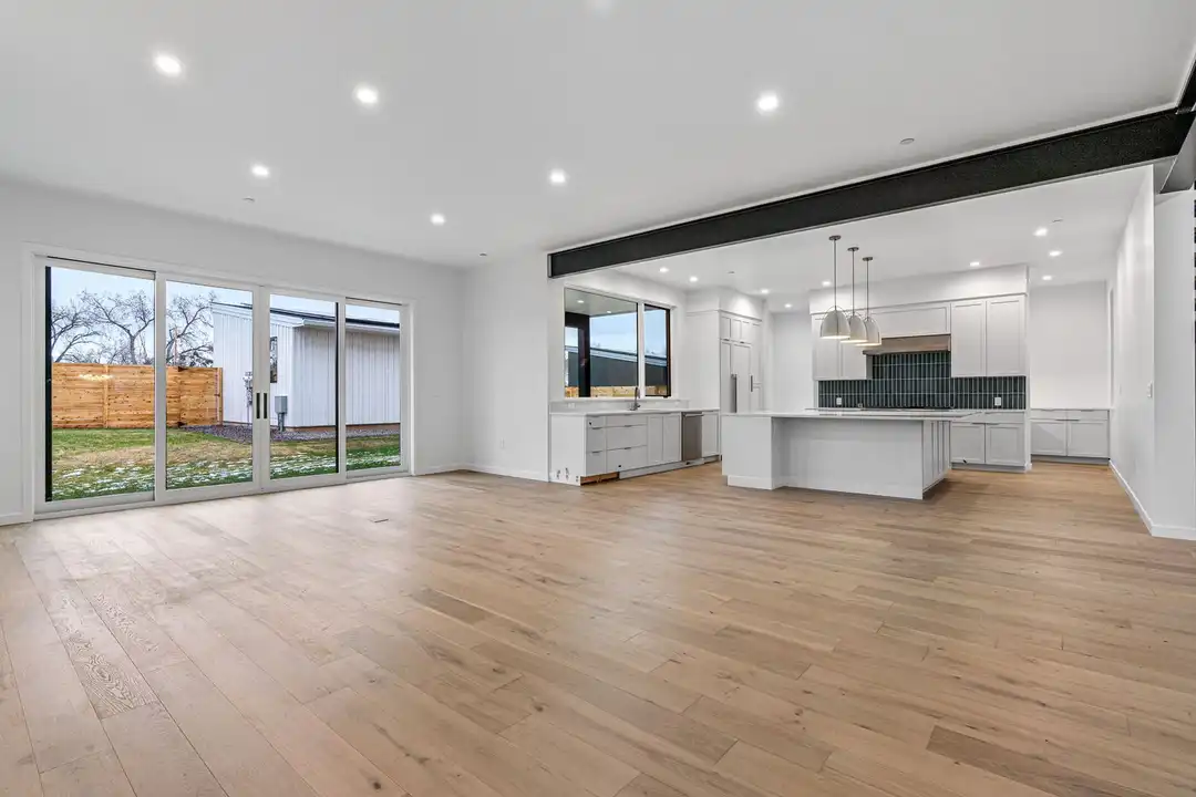 2155 Vine Ave - View 6