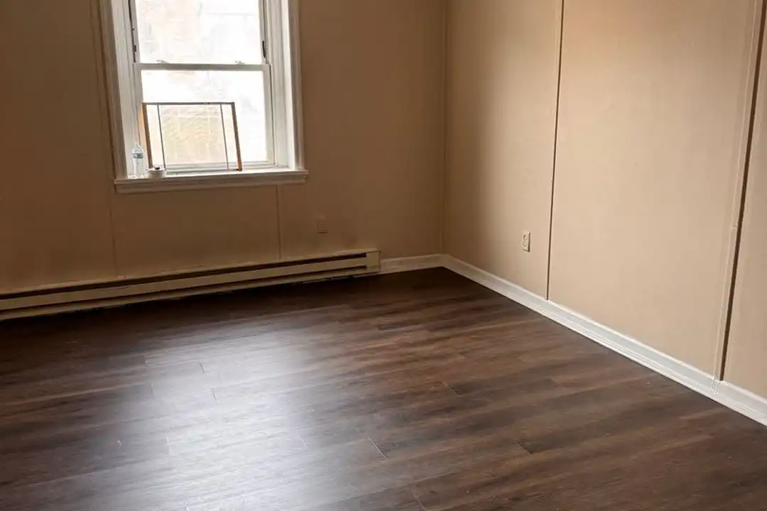 718 Centre St unit 2F – photo 1 of 12