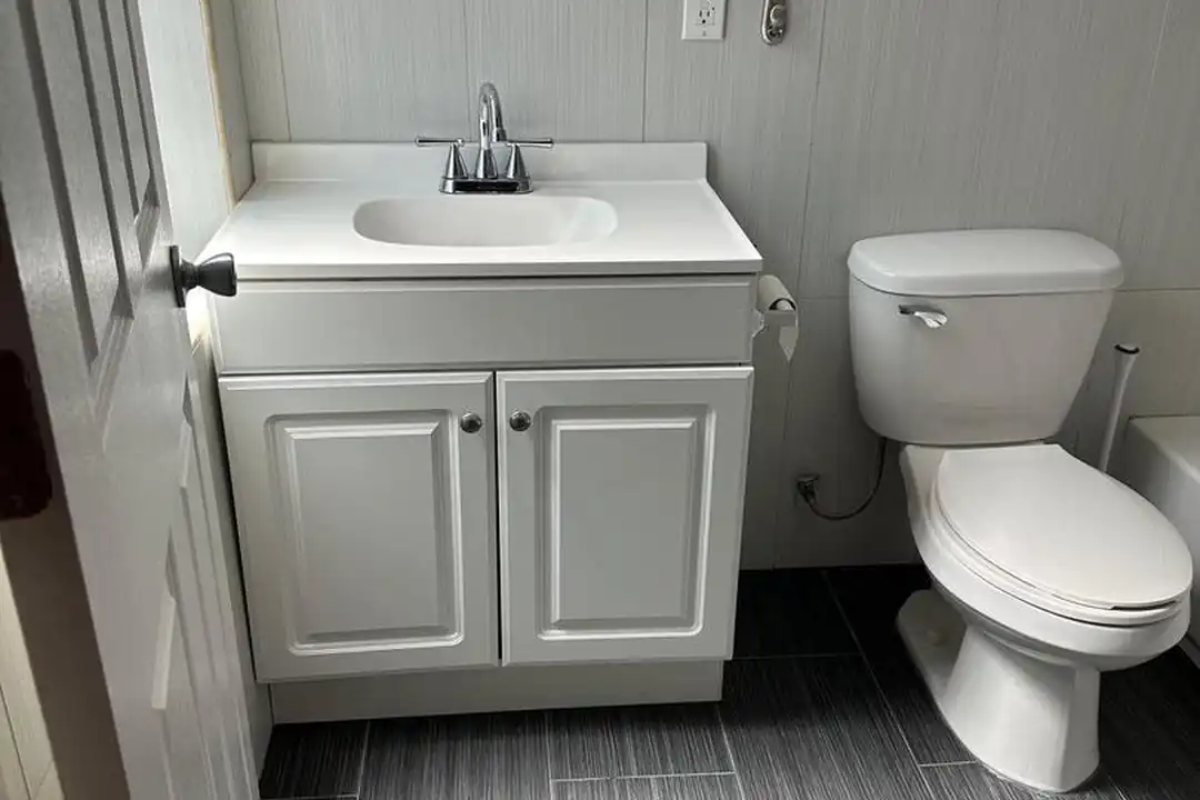 1224 E Snyder Ave unit 2ND FLOOR - More