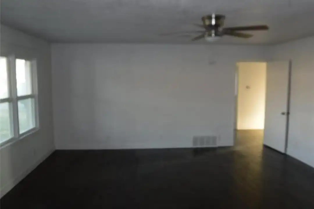 4109 Ridgecrest Cir - View 2