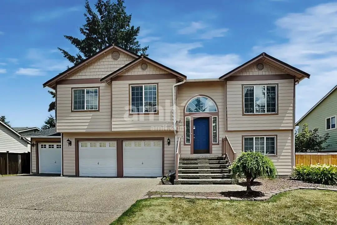 21211 47th Ave E – photo 1