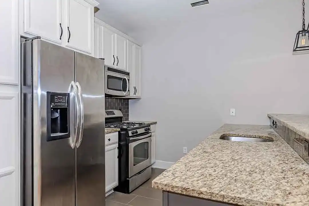 Glen Eyre Apartments – photo 1 of 39