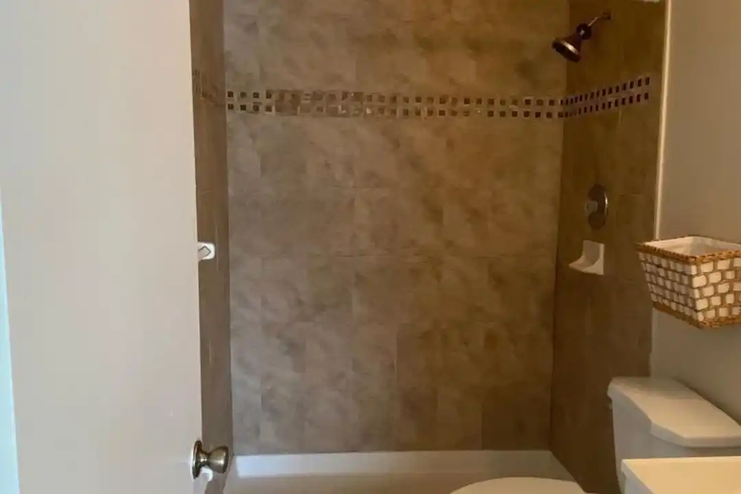4901 Pier Dr - View 2