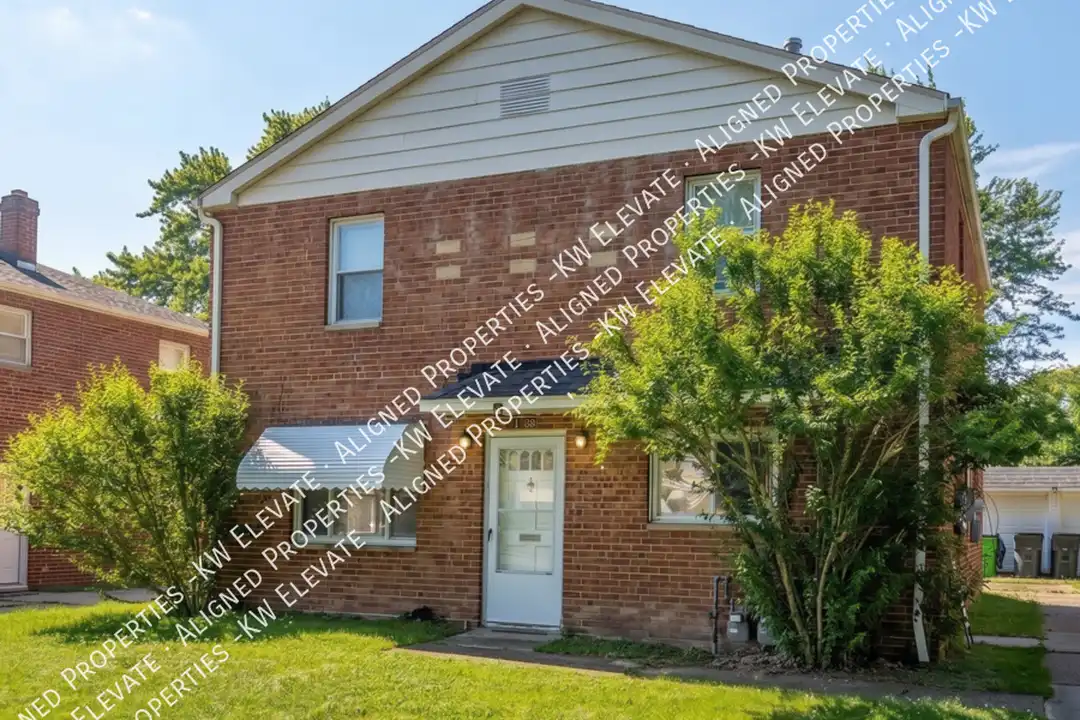 21300 Crystal Ave – photo 1