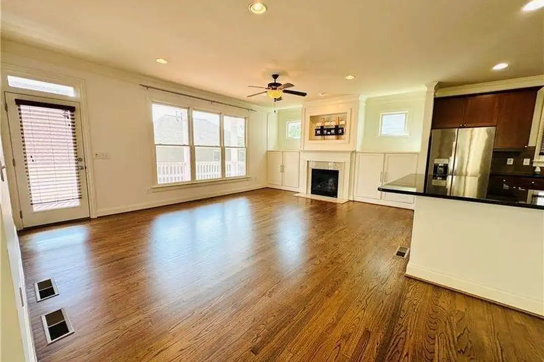 1678 Carr Cir NW - View 6