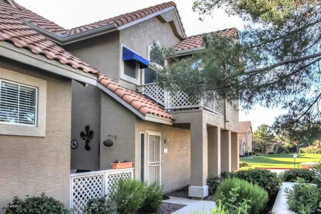 1633 E Lakeside Dr #129 - View 3
