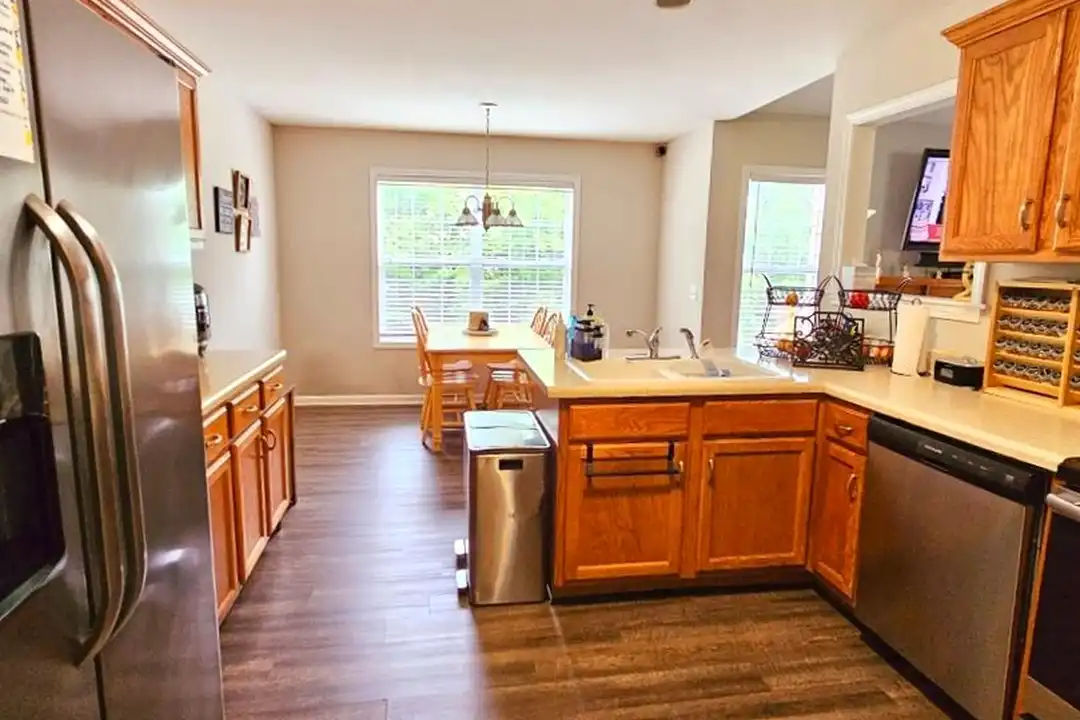 House in Clarksville - View 5