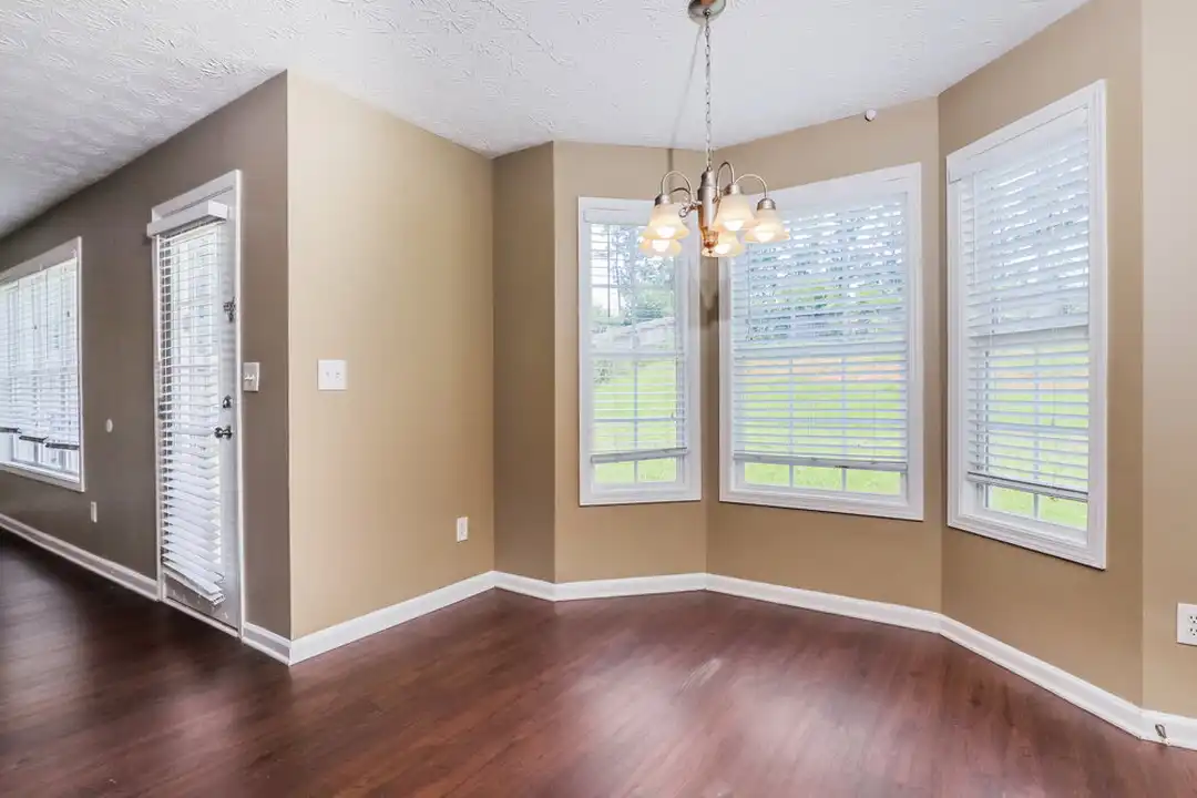 210 Greenland Dr - View 6