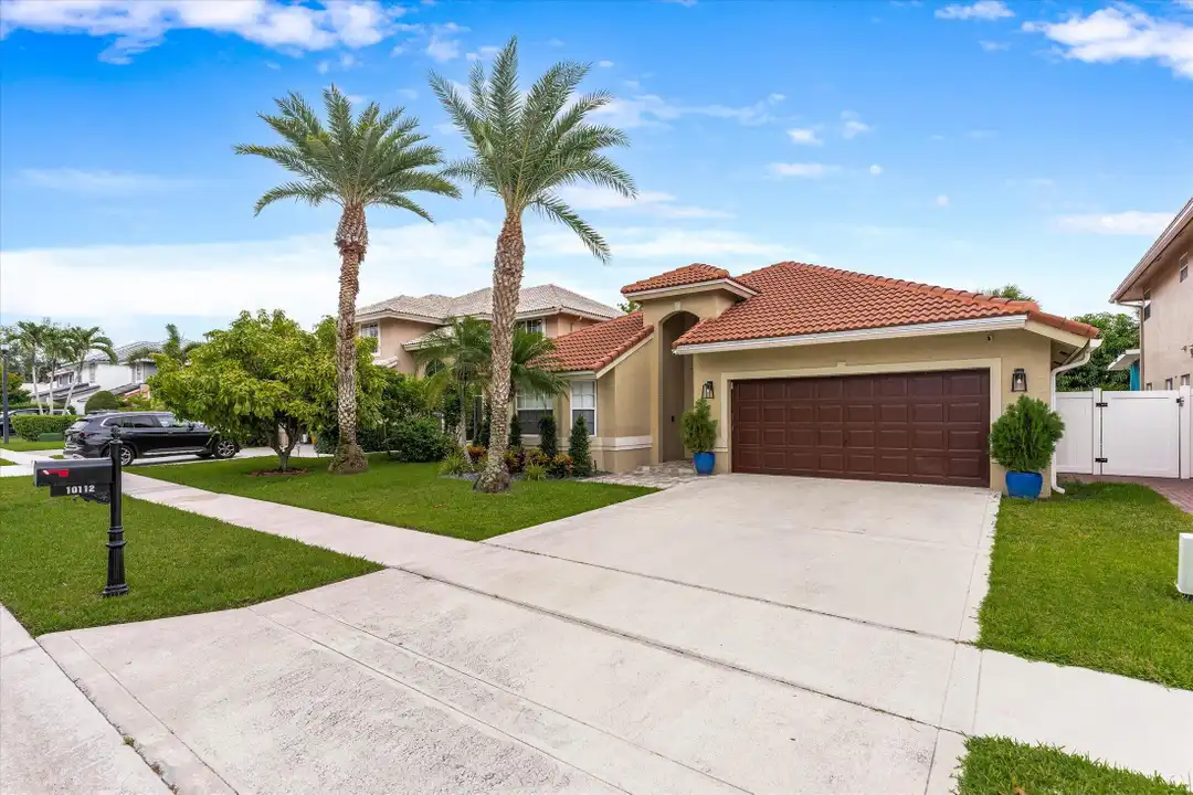 10112 Aqua Vista Way - View 3