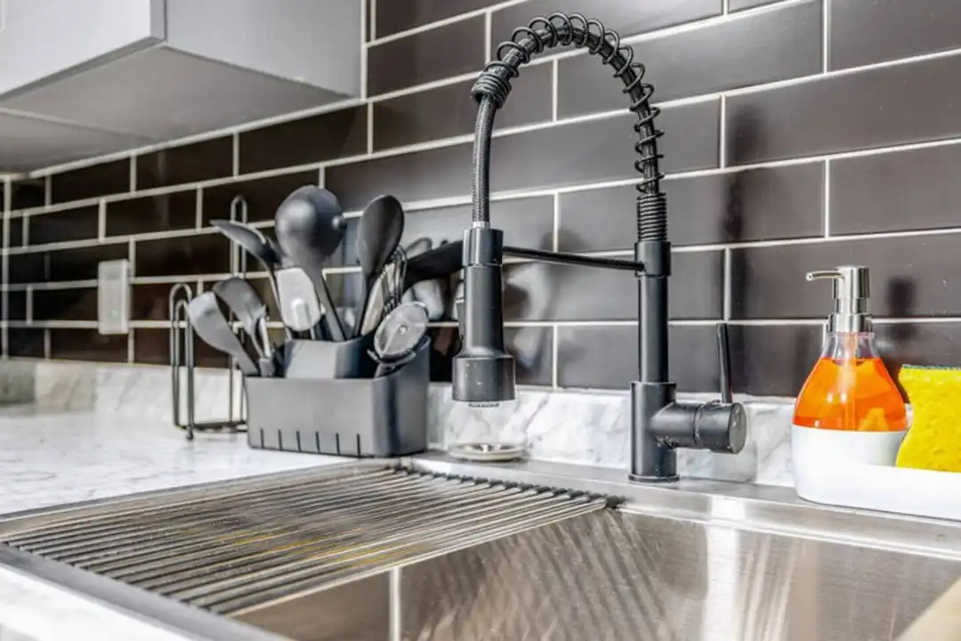 2301 Carlton Dr unit 2 – pohled 4