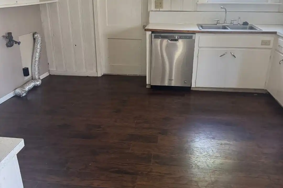 409 N Wyandotte Ave - View 4
