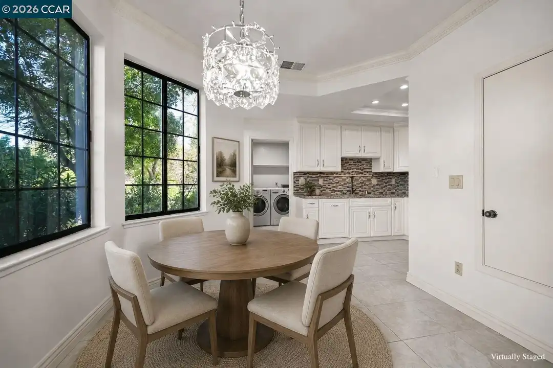 Apartment in San Ramon - More