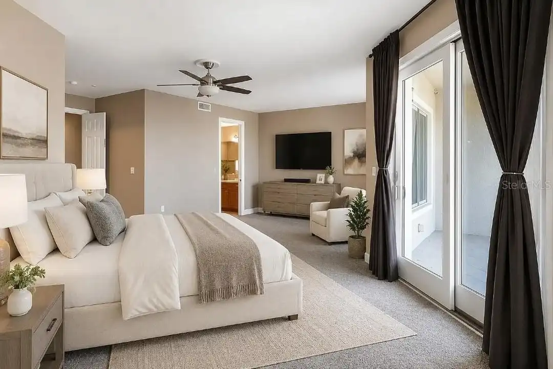1724 Park St N - View 3