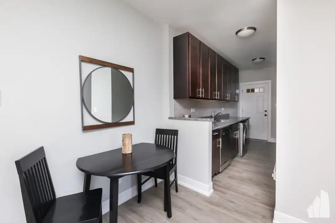711 W Brompton Ave unit 48 - View 6