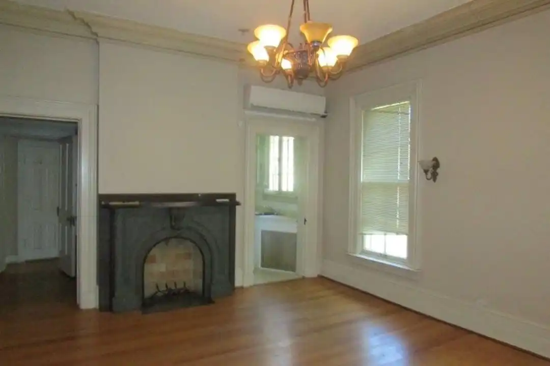 116 E Gorham St unit 101 - More