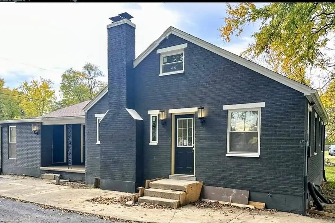 8079 W Third St – photo 1 of 21