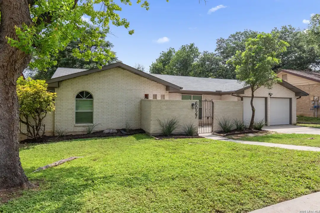 6027 Forest Shadow St - View 2