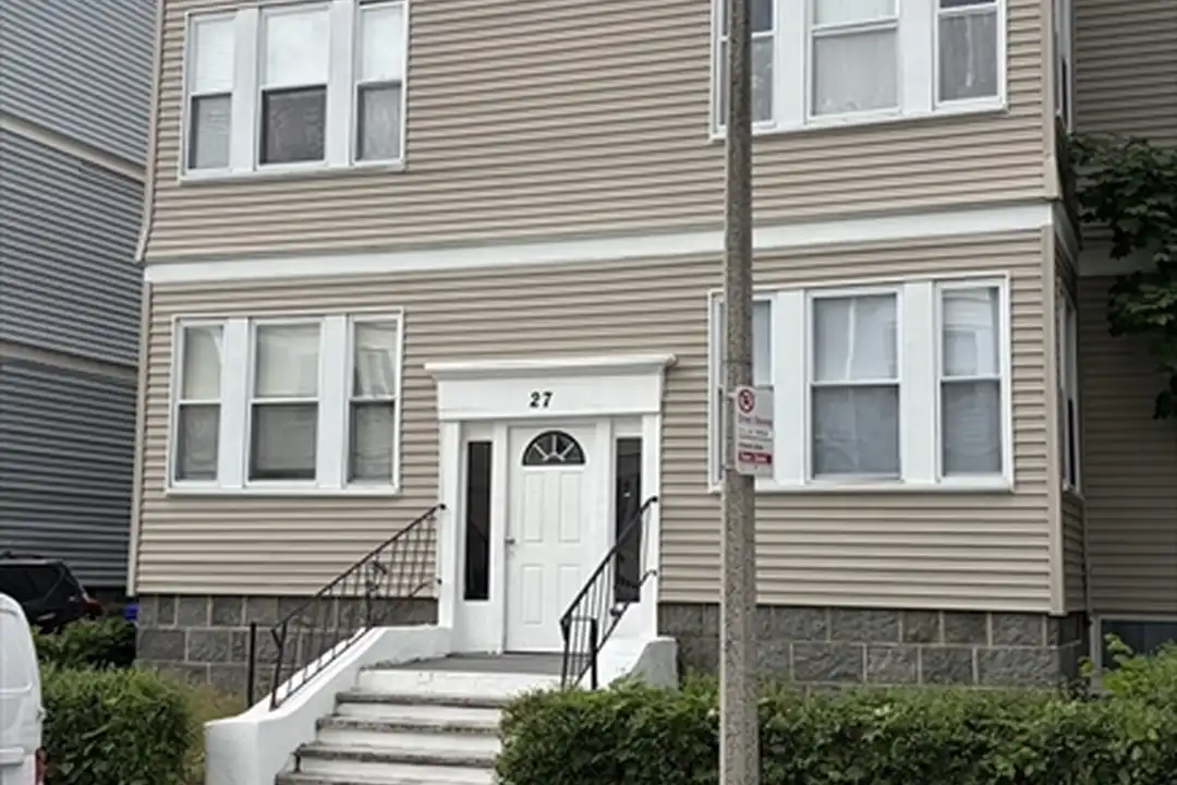 27 Hosmer St unit 1 – photo 1