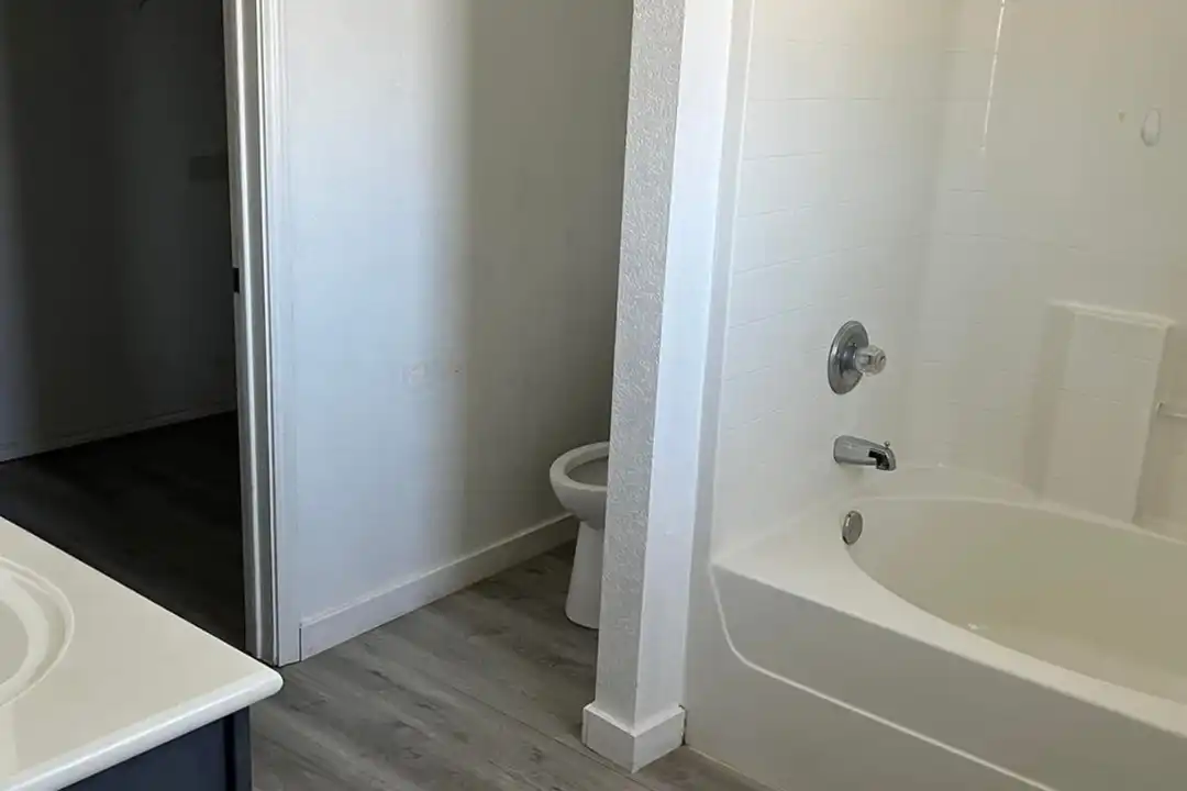 3611 Fox Glove Ln - View 4